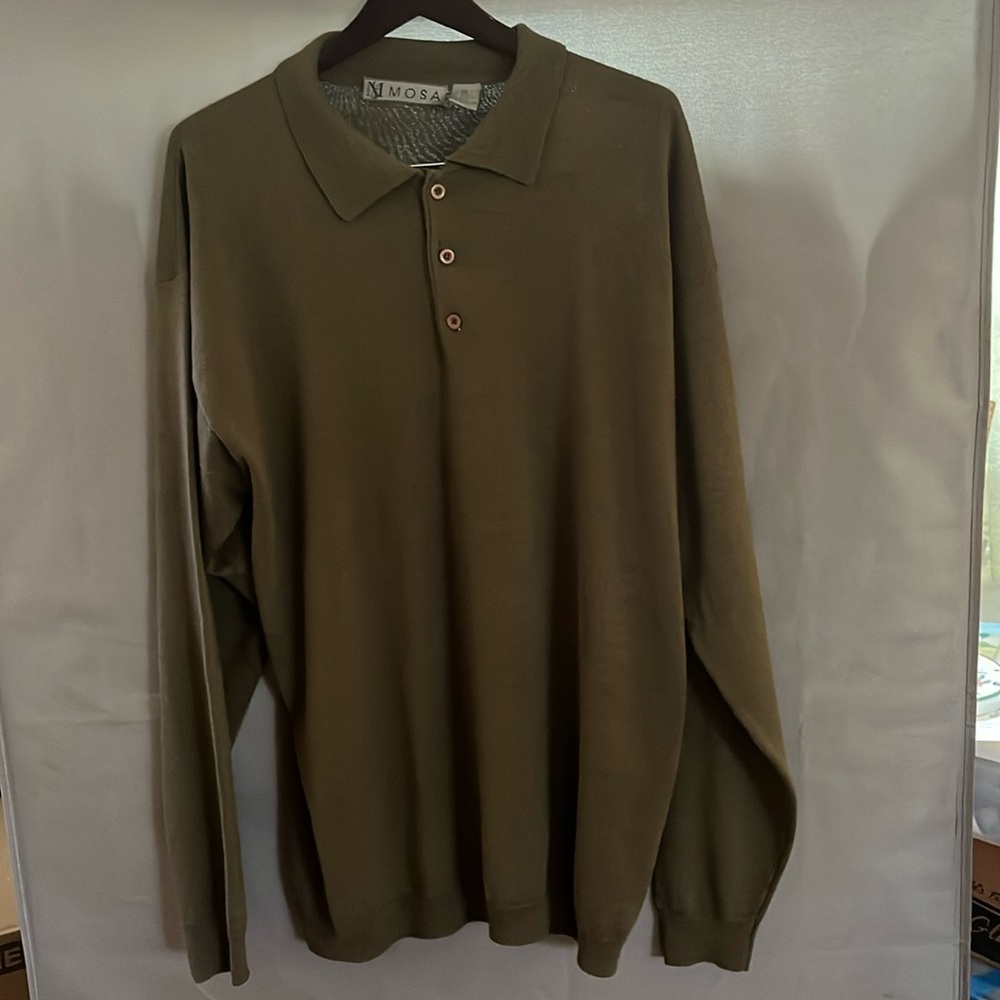 Men’s sweater